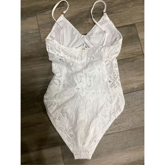 New. Pilyq lily lace one piece. small. Retails $217 - Picture 7 of 10